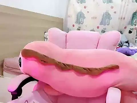 Snapshot of Stella-869 chatting on November 2025 08:08:02 PM Stella-869 online show from November 2025 08:08:02 PM