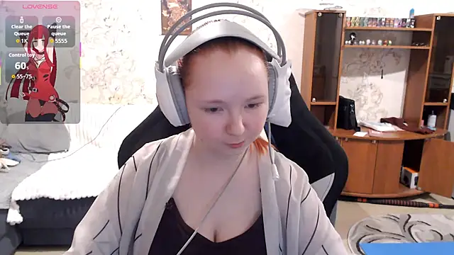 PansyBorriello online show from October 2025 04:06:02 PM