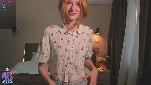 Snapshot of BreezeJam chatting on September 2025 03:34:02 PM BreezeJam online show from September 2025 03:34:02 PM