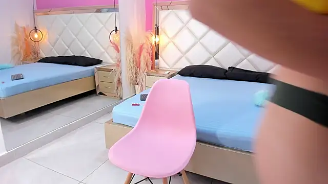 Snapshot of LiamHeat chatting on September 2025 05:07:01 AM LiamHeat online show from September 2025 05:07:01 AM