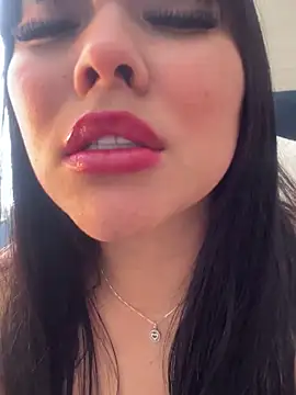 BrendaCrean online show from December 2024 04:58:01 PM