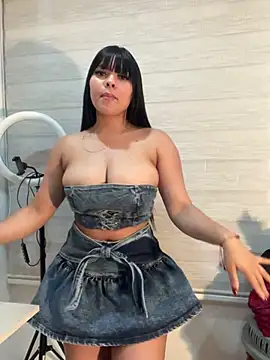 BrendaCrean online show from March 2025 12:16:02 AM