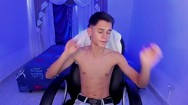 Aron Boyy online show from September 2025 09:31:01 PM