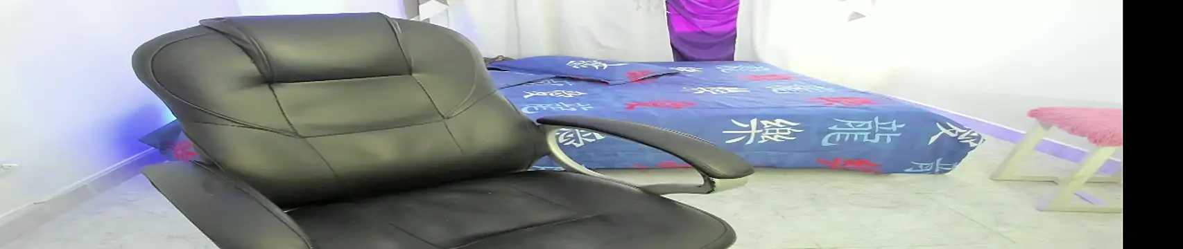 Aron Boyy online show from September 2025 08:47:02 PM