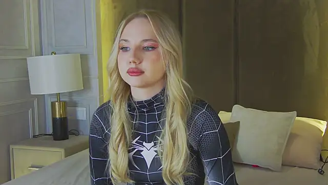 Sky Cutie online show from April 2026 04:56:01 AM