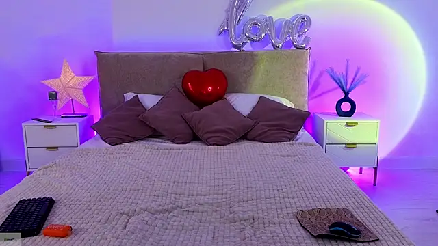 Jules night online show from May 2026 09:10:02 PM