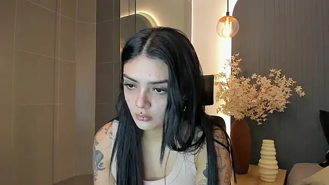 AliceRitter online show from January 2026 05:15:02 PM