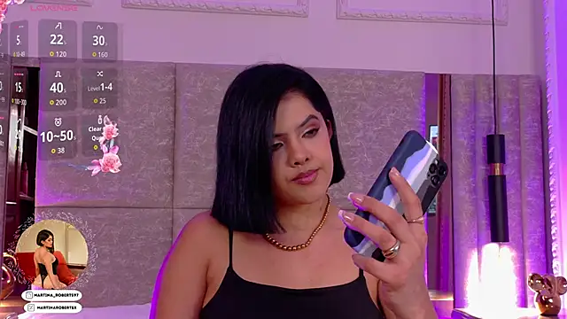 Snapshot of Martina-Roberts- chatting on October 2025 06:12:02 AM Martina-Roberts- online show from October 2025 06:12:02 AM