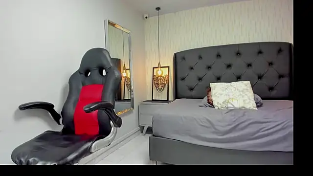 KATIAMOSS1 online show from October 2025 12:43:02 AM