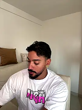 Snapshot of Lustunionn chatting on September 2025 09:04:01 PM Lustunionn online show from September 2025 09:04:01 PM