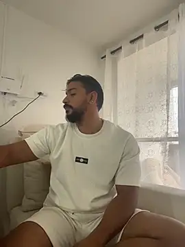 Snapshot of Lustunionn chatting on September 2025 09:42:01 PM Lustunionn online show from September 2025 09:42:01 PM