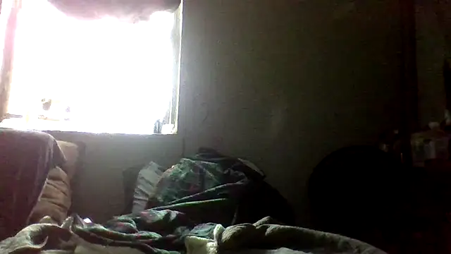 Snapshot of Tishrella6 chatting on December 2025 01:05:02 PM Tishrella6 online show from December 2025 01:05:02 PM