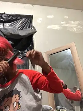 Snapshot of Tishrella6 chatting on December 2025 05:02:01 AM Tishrella6 online show from December 2025 05:02:01 AM