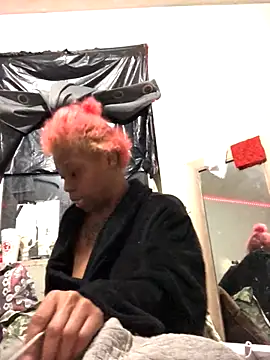 Snapshot of Tishrella6 chatting on December 2025 04:19:02 AM Tishrella6 online show from December 2025 04:19:02 AM