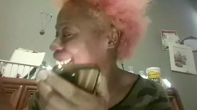 Snapshot of Tishrella6 chatting on February 2026 05:59:02 AM Tishrella6 online show from February 2026 05:59:02 AM