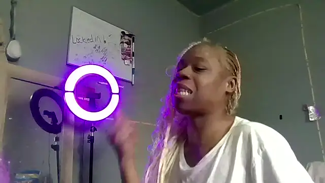 Snapshot of Tishrella6 chatting on February 2026 07:46:01 PM Tishrella6 online show from February 2026 07:46:01 PM