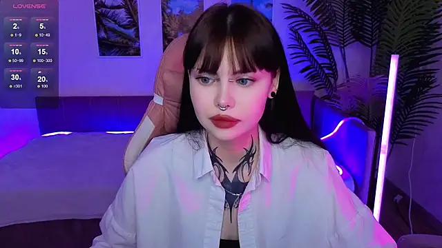 Morana Batt online show from October 2025 01:42:02 AM