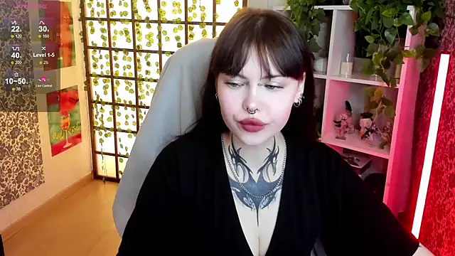 Morana Batt online show from October 2025 02:22:02 AM