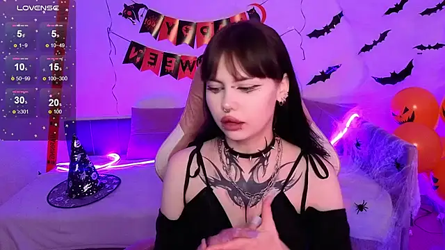 Morana Batt online show from October 2025 02:34:01 AM