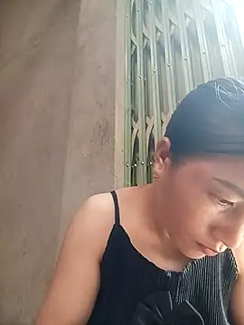 Snapshot of YAYAA-502 chatting on September 2025 03:30:02 AM YAYAA-502 online show from September 2025 03:30:02 AM