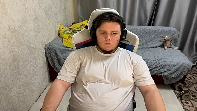 Snapshot of desiredude9 chatting on September 2025 07:36:02 PM desiredude9 online show from September 2025 07:36:02 PM