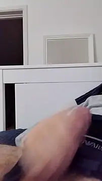 NewJoiner online show from November 2025 08:41:01 PM