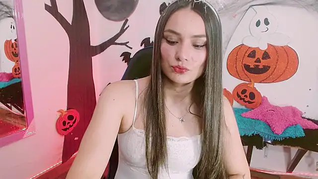 Snapshot of danna_888 chatting on October 2025 07:12:01 PM danna 888 online show from October 2025 07:12:01 PM