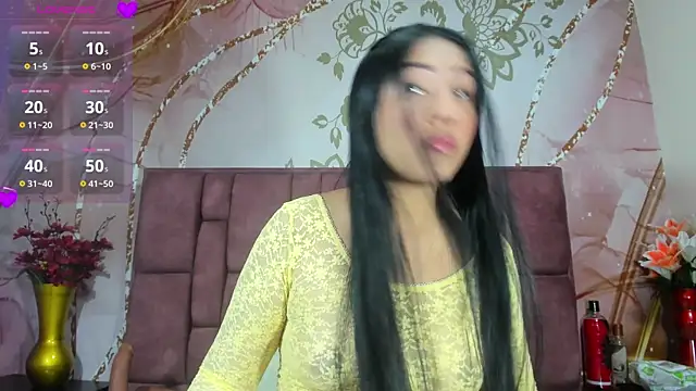 Snapshot of luna_maisonn chatting on January 2026 04:28:02 AM luna maisonn online show from January 2026 04:28:02 AM