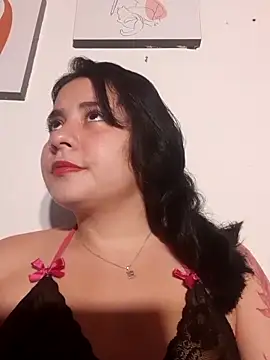 Snapshot of Yuli-27 chatting on October 2025 03:15:01 AM Yuli-27 online show from October 2025 03:15:01 AM