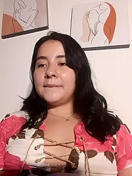 Snapshot of Yuli-27 chatting on October 2025 04:11:01 AM Yuli-27 online show from October 2025 04:11:01 AM