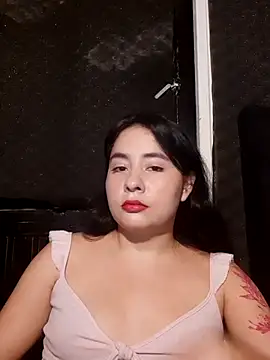 Snapshot of Yuli-27 chatting on November 2025 02:23:01 AM Yuli-27 online show from November 2025 02:23:01 AM