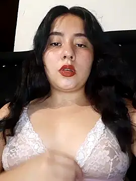 Snapshot of Yuli-27 chatting on February 2026 03:23:01 AM Yuli-27 online show from February 2026 03:23:01 AM