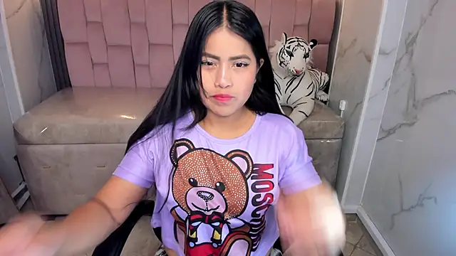 Snapshot of Victoria_b_ chatting on October 2025 12:36:02 PM Victoria b online show from October 2025 12:36:02 PM