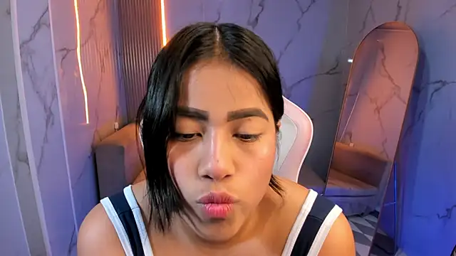 Snapshot of Victoria_b_ chatting on October 2025 08:08:01 PM Victoria b online show from October 2025 08:08:01 PM