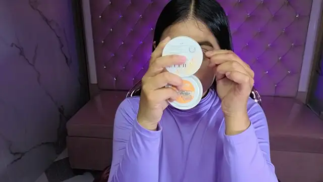 Snapshot of Victoria_b_ chatting on November 2025 07:49:02 PM Victoria b online show from November 2025 07:49:02 PM