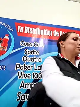 Snapshot of VERONICA__03 chatting on September 2025 02:50:02 PM VERONICA 03 online show from September 2025 02:50:02 PM