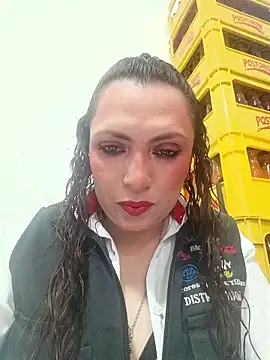 Snapshot of VERONICA__03 chatting on October 2025 03:31:02 PM VERONICA 03 online show from October 2025 03:31:02 PM