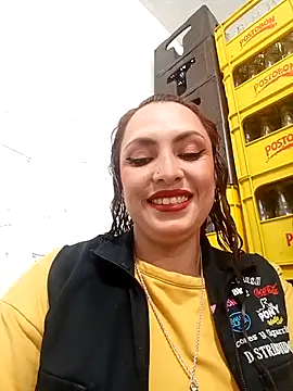 Snapshot of VERONICA__03 chatting on November 2025 02:30:01 PM VERONICA 03 online show from November 2025 02:30:01 PM