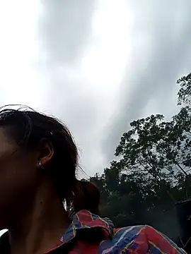 Snapshot of Ngocmi909 chatting on September 2025 02:06:02 AM Ngocmi909 online show from September 2025 02:06:02 AM