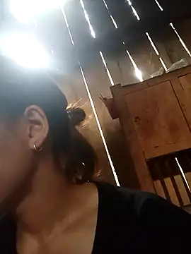 Snapshot of Ngocmi909 chatting on October 2025 04:21:01 AM Ngocmi909 online show from October 2025 04:21:01 AM