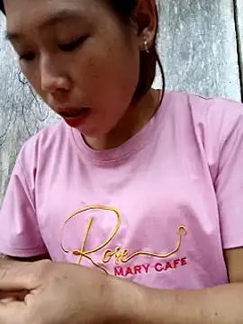 Snapshot of Ngocmi909 chatting on October 2025 10:02:02 AM Ngocmi909 online show from October 2025 10:02:02 AM