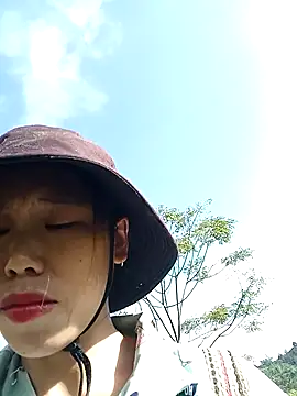 Snapshot of Ngocmi909 chatting on October 2025 01:14:02 AM Ngocmi909 online show from October 2025 01:14:02 AM