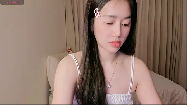 strawberry-ni online show from October 2025 10:03:01 AM