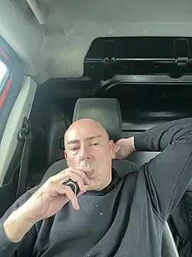 Richmcgee online show from May 2026 09:48:01 AM