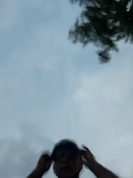 Snapshot of anggllaaa chatting on October 2025 09:35:02 PM anggllaaa online show from October 2025 09:35:02 PM