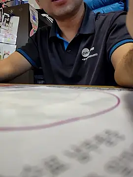 Snapshot of anggllaaa chatting on October 2025 01:39:01 AM anggllaaa online show from October 2025 01:39:01 AM