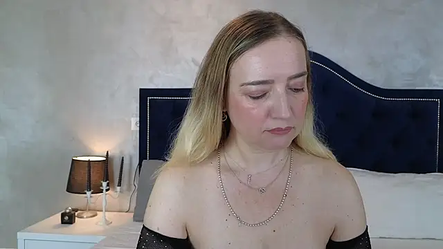 Blue Angel Sweet online show from October 2025 03:37:02 AM