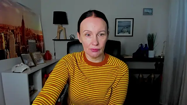 Velvet Jasmine online show from April 2026 05:18:02 AM