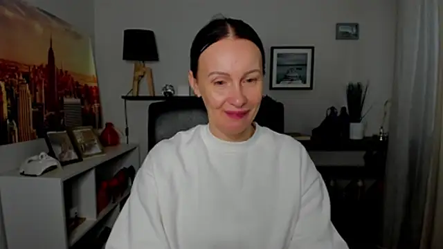 Velvet Jasmine online show from April 2026 06:03:02 AM