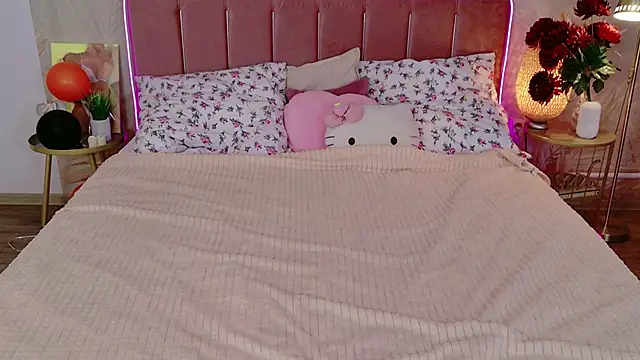 Snapshot of MellisaLanee chatting on November 2025 04:18:02 PM MellisaLanee online show from November 2025 04:18:02 PM